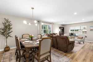 featured image of 4575 Oakestia St