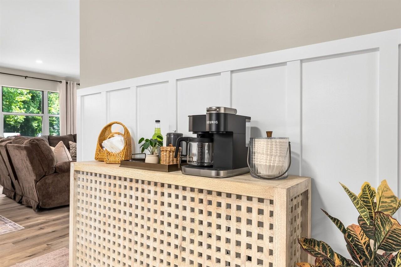 4575 Oakestia St #1032322P - Photo 7 of 50