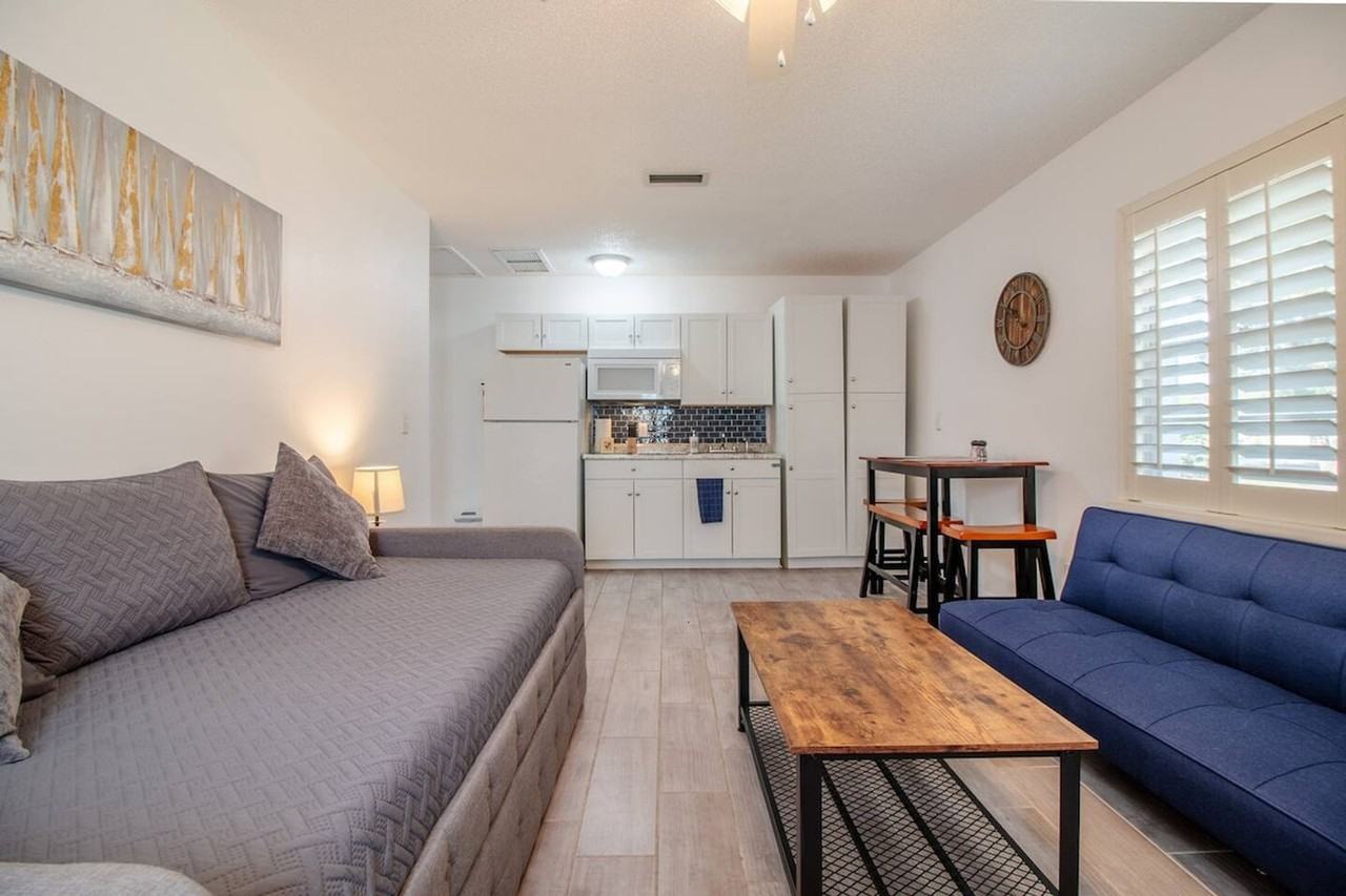 3037 Peel Ave #1094210P - Photo 4 of 27