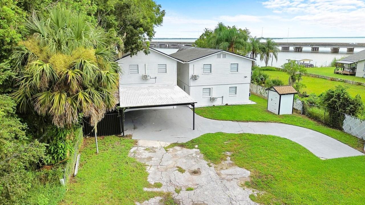 1882 Lake St #1094236P - Photo 3 of 24