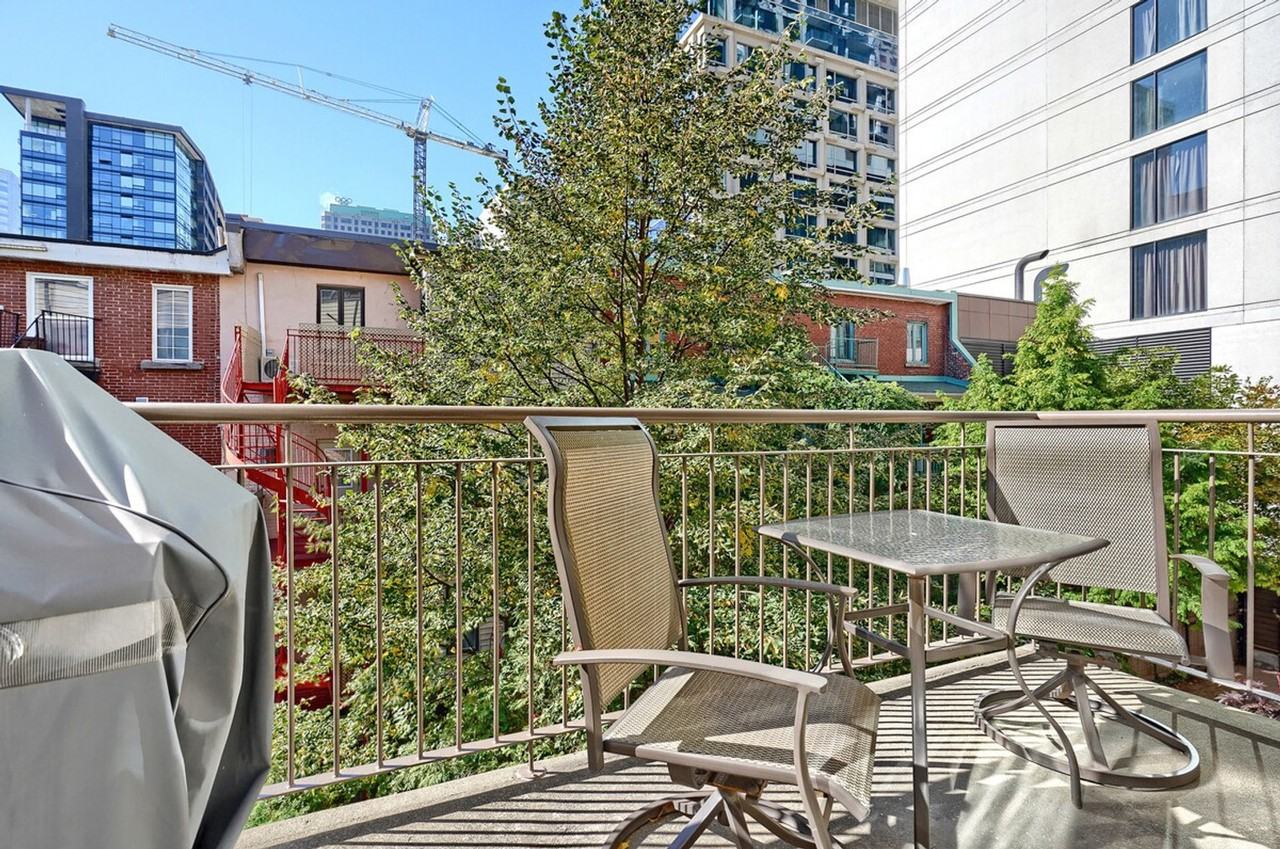 1102 Rue De Bleury #1261831P - Photo 3 of 16