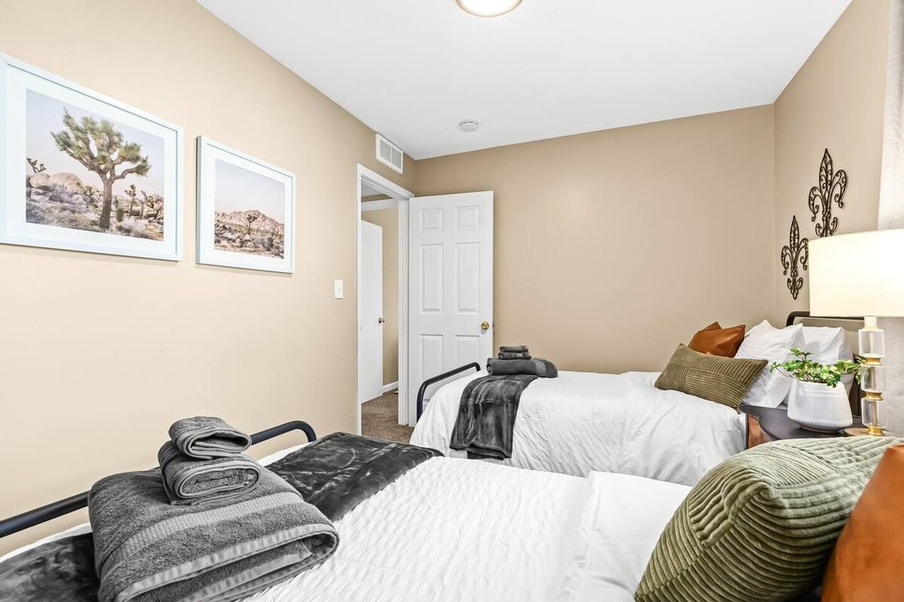1019 E Hayes Ave #1032331P - Photo 6 of 21