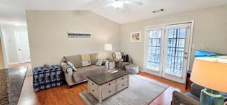 2421 Beachview Dr - Photo 1 of 1
