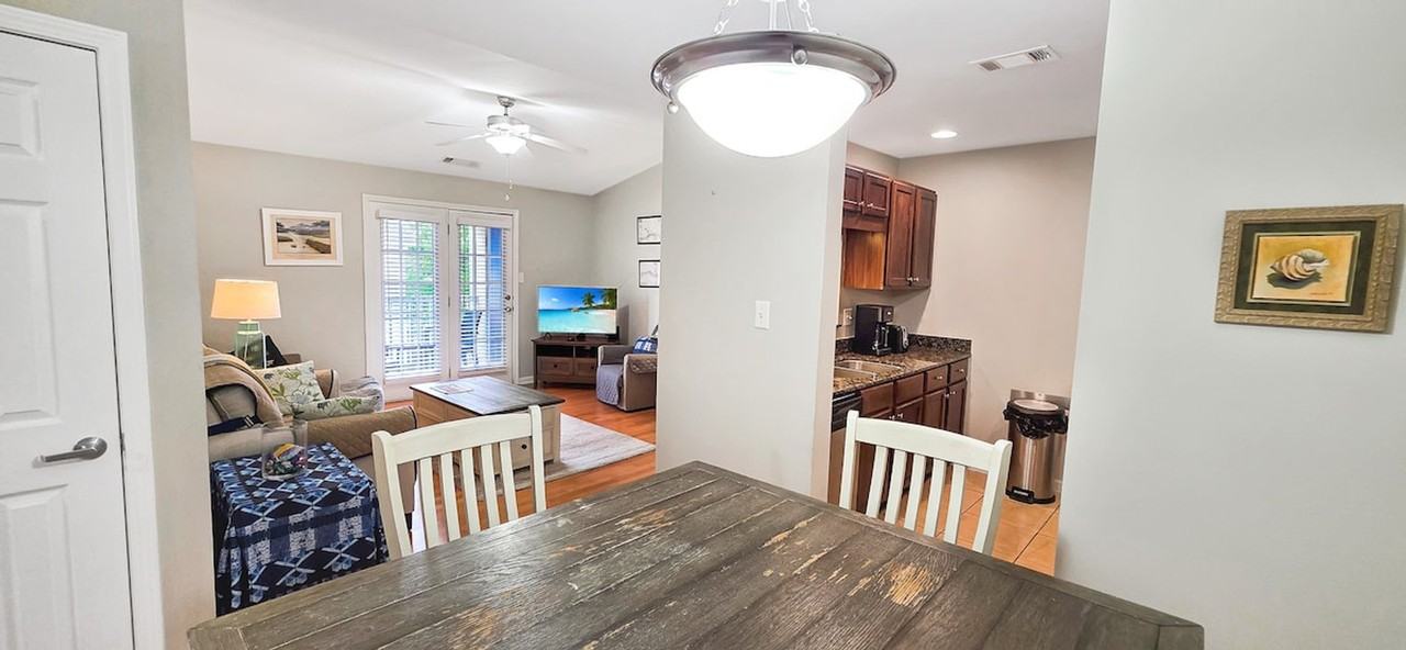 2421 Beachview Dr #1513211P - Photo 5 of 35