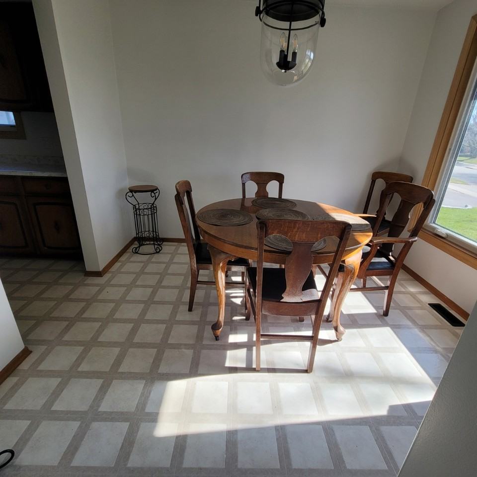 17 Muskoka Drive - Photo 4 of 19