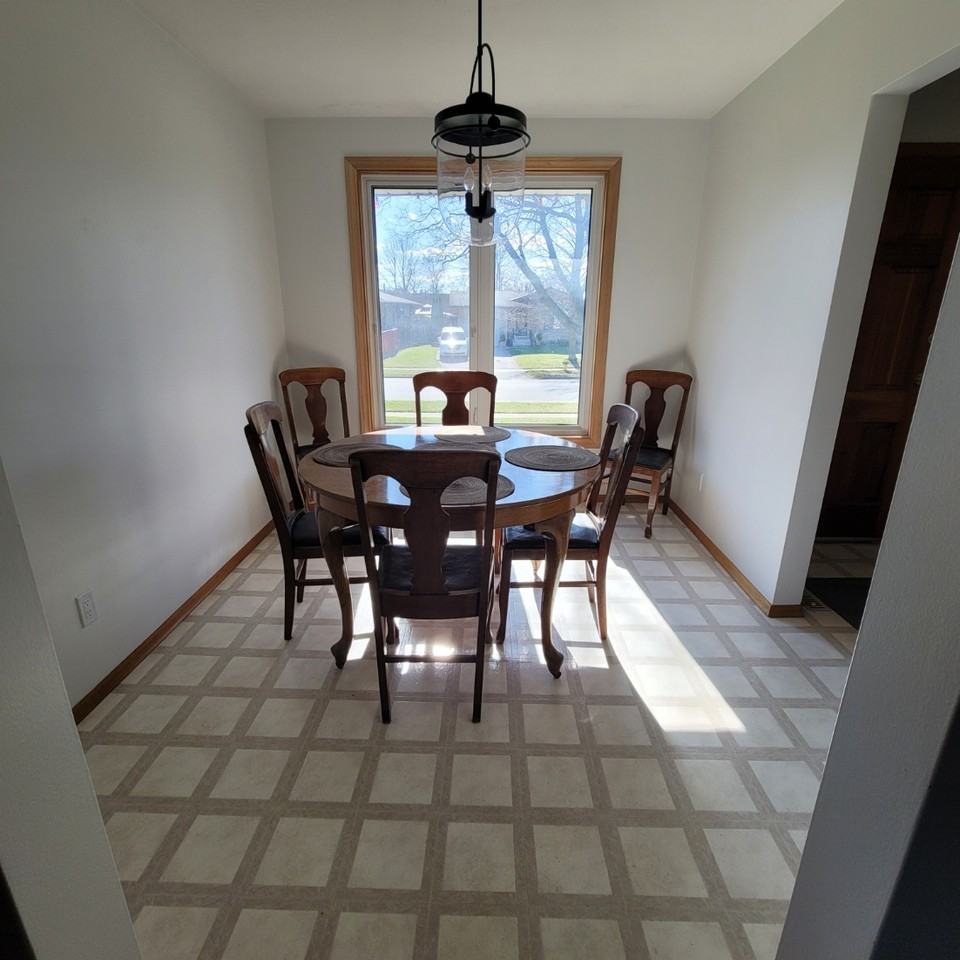 17 Muskoka Drive - Photo 3 of 19