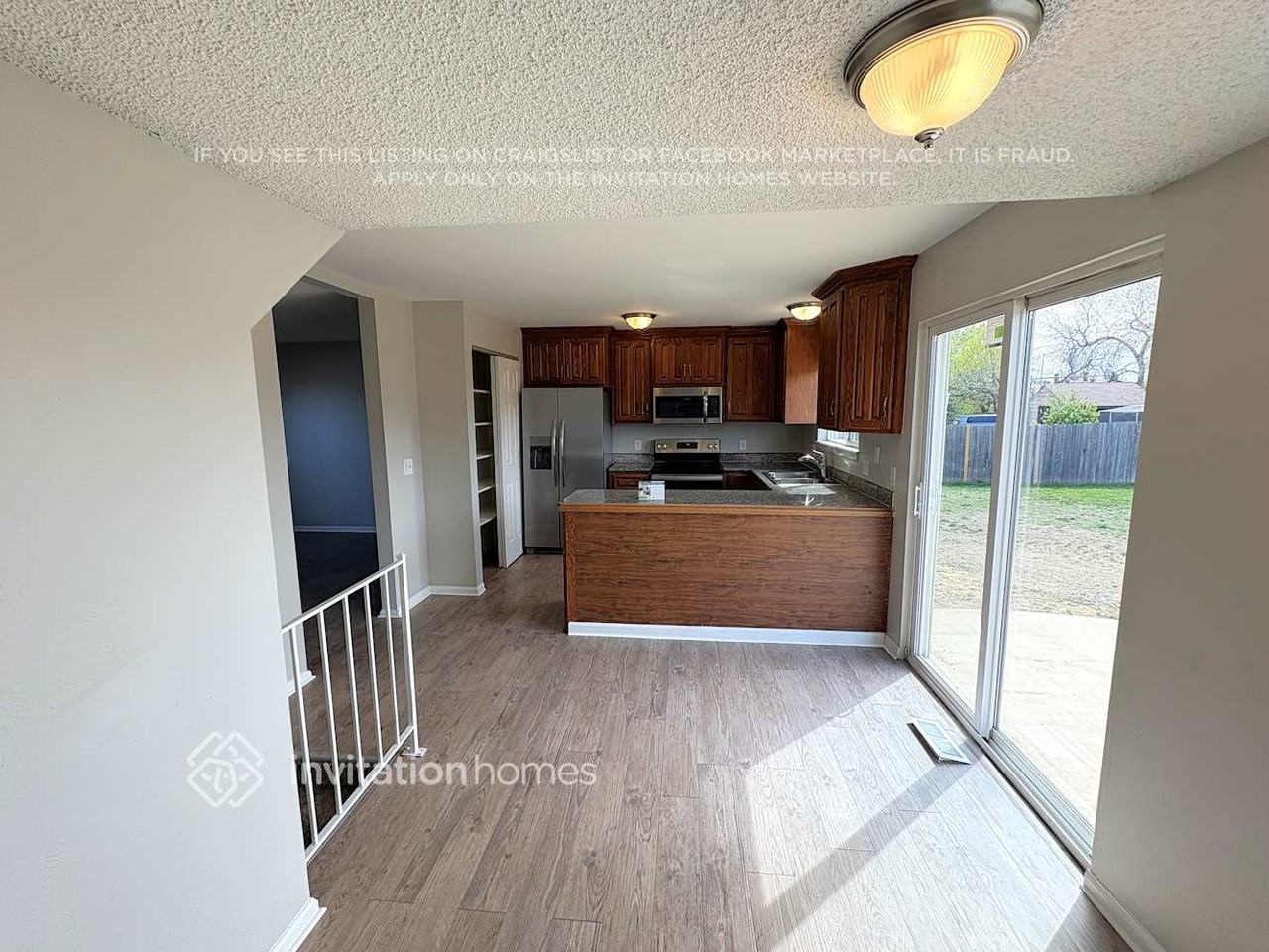 9241 Albion St - Photo 7 of 22