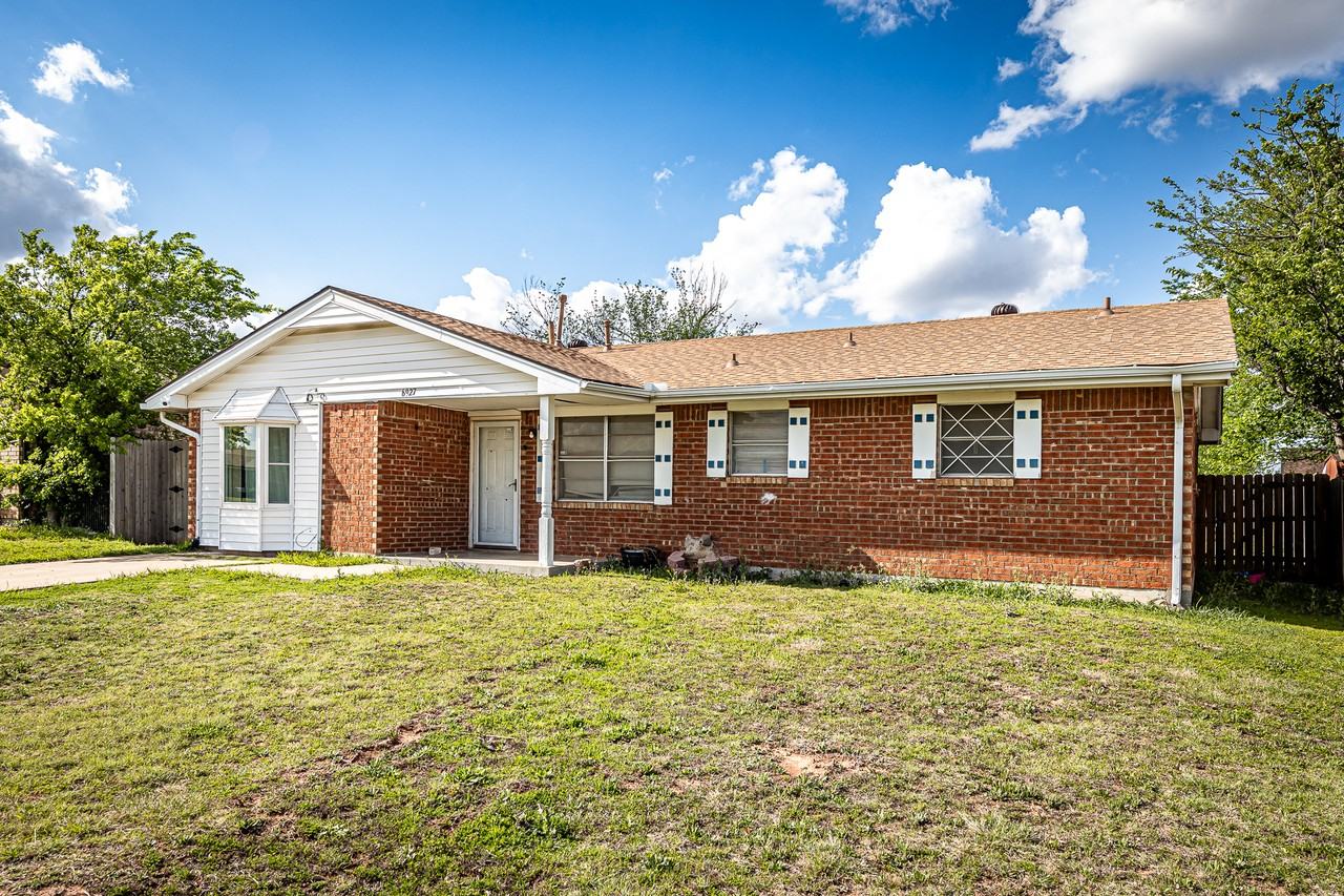 6927 Sw Cherokee Ave #1 - Photo 2 of 24