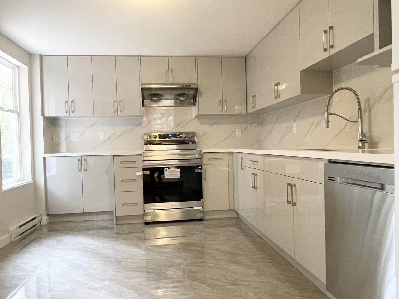 16 Cliffwood Dr - Photo 4 of 17