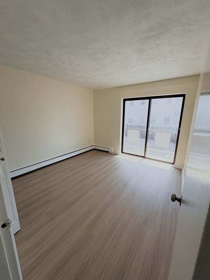 83 Central Avenue #8 - Photo 3 of 9