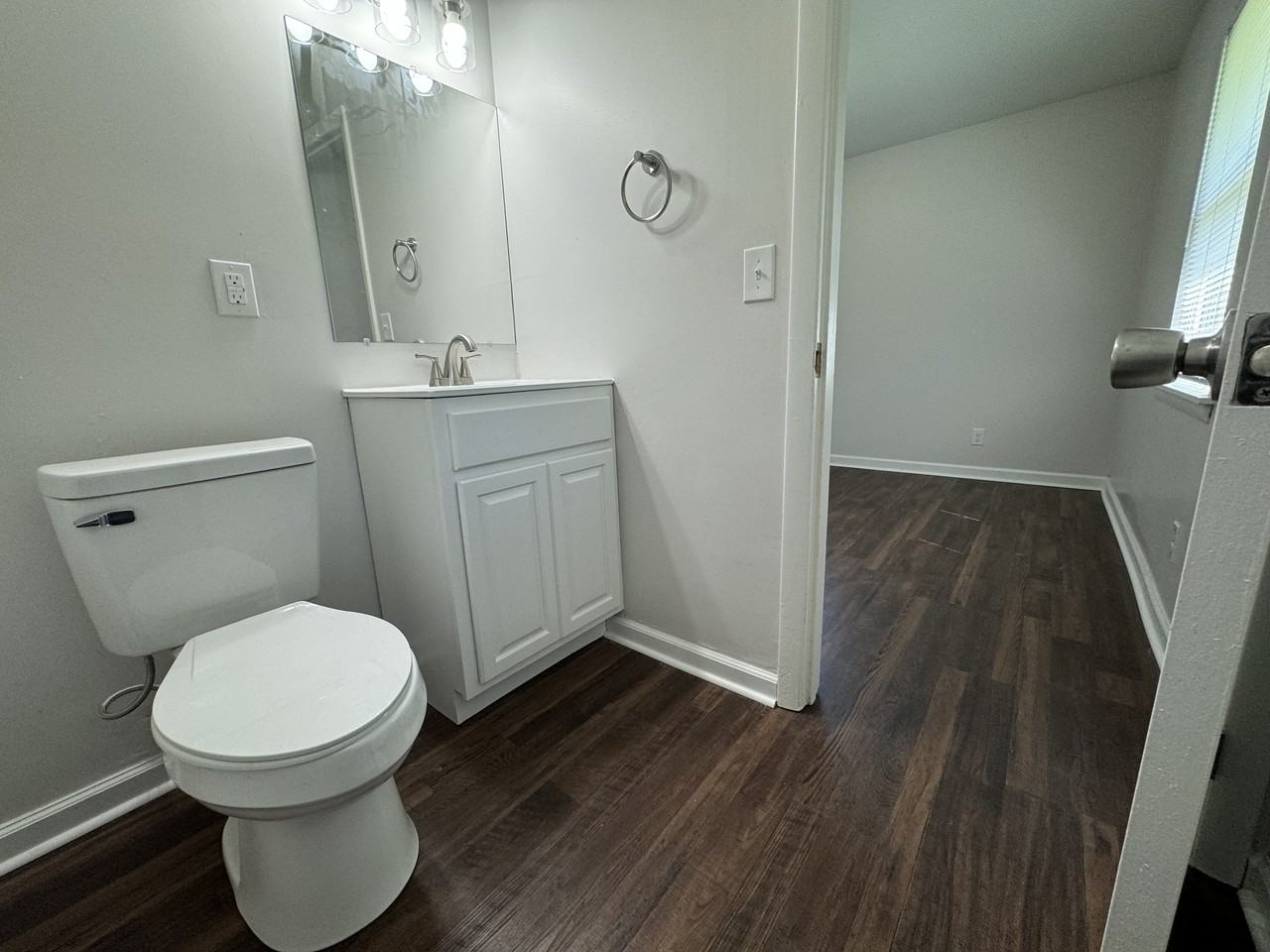 3055 Apollo Dr - Photo 6 of 38