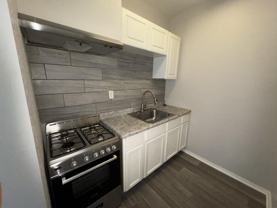 1113 S 30th Ave - Photo 1 of 1