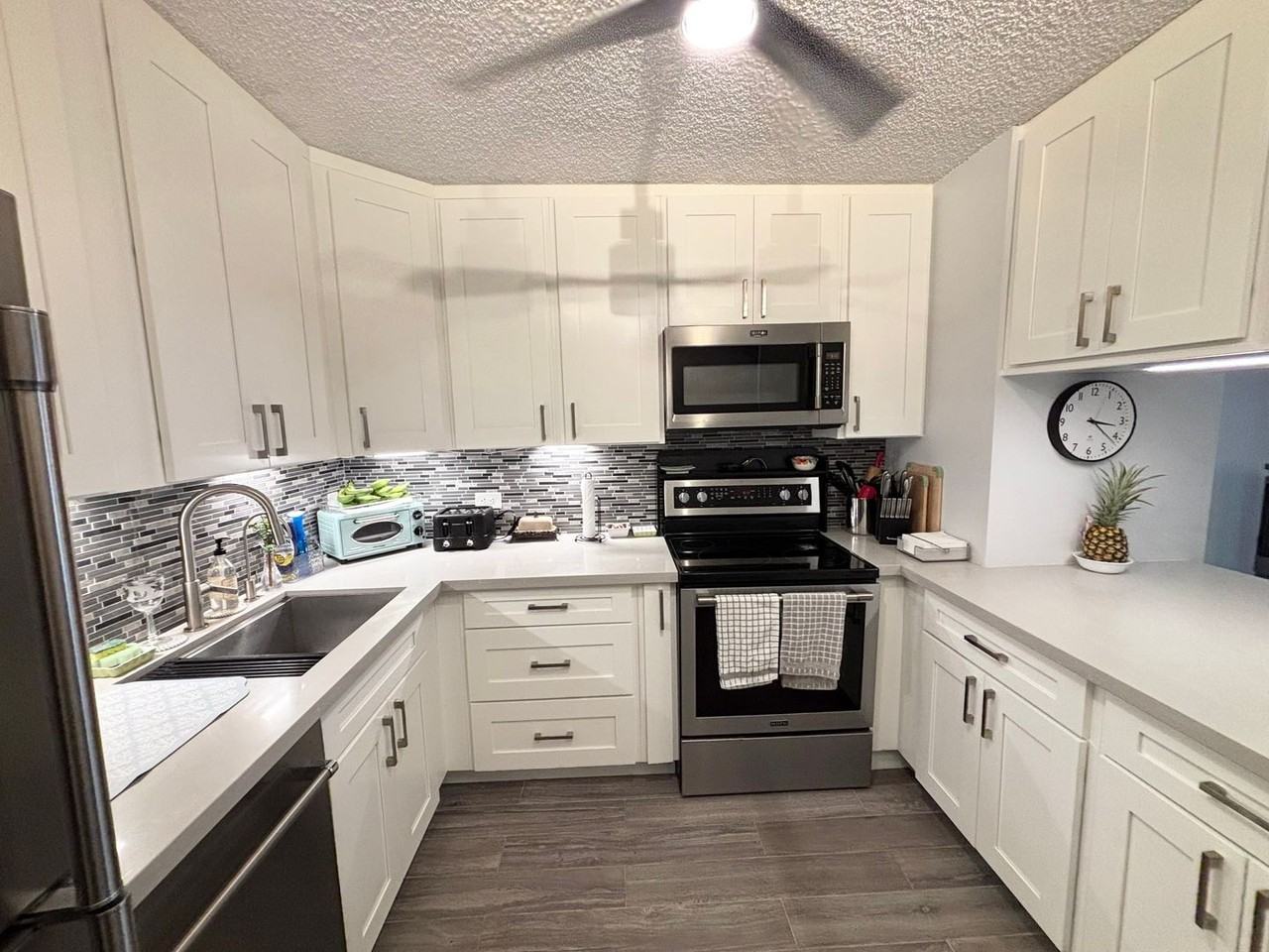 1860 Ala Moana Blvd #1809 - Photo 3 of 16