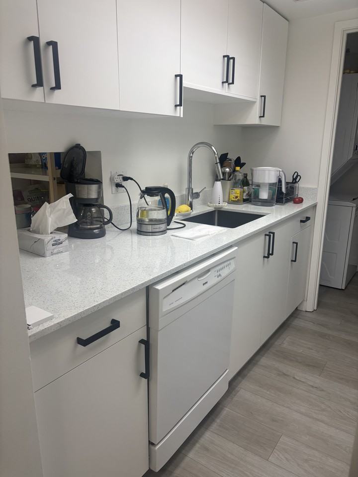 6595 Willingdon Avenue #1408 - Photo 5 of 18