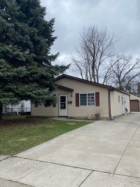 2924 117th St - Photo 4 of 11