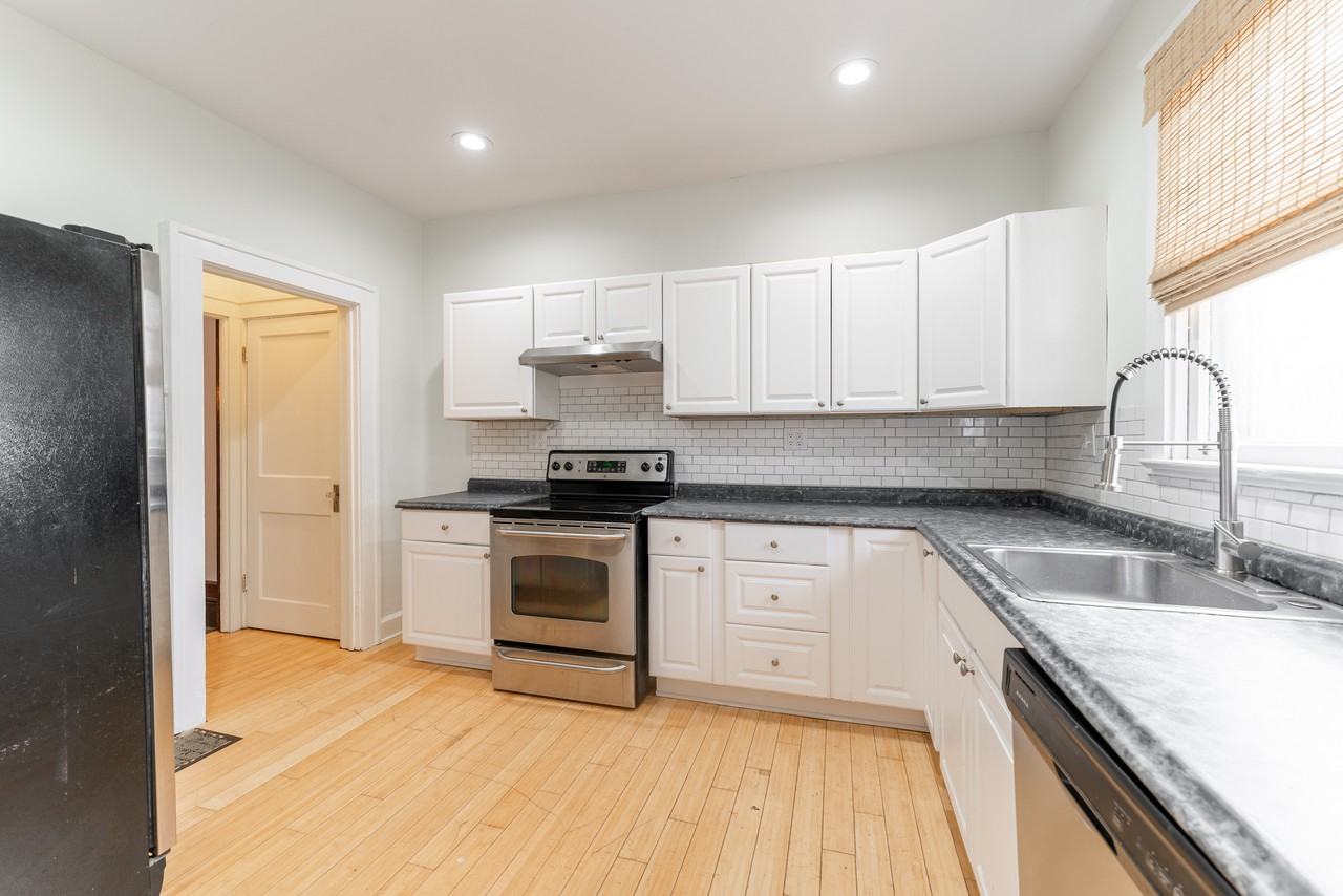 4048 Carrollton Avenue - Photo 6 of 22