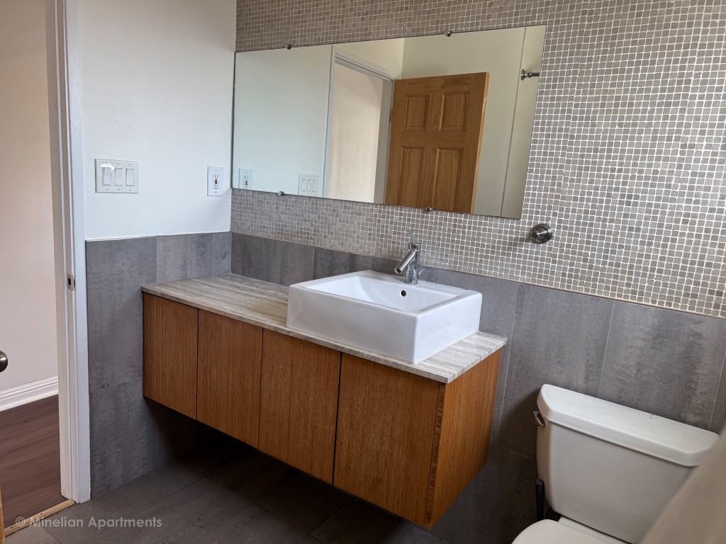 1813 12th St #G - Photo 6 of 12