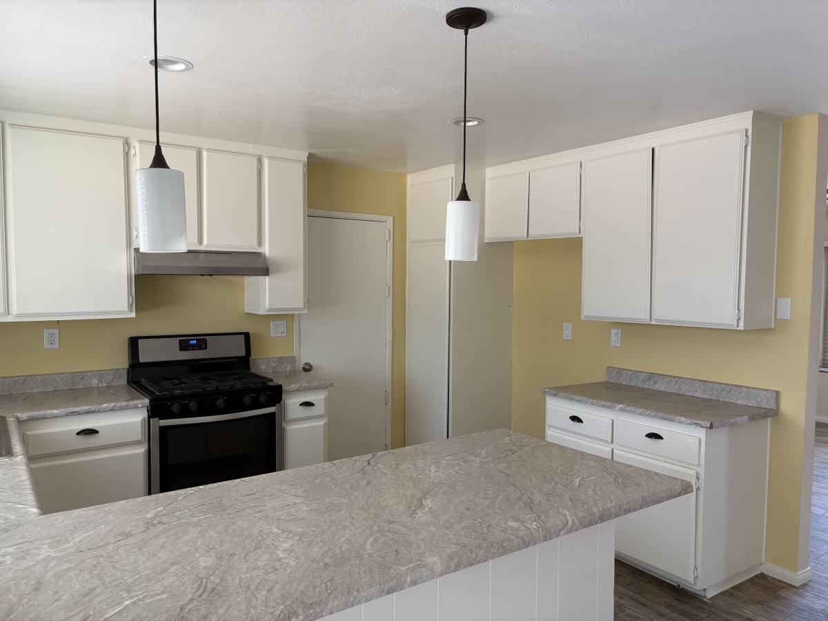 8331 Windsor Ave - Photo 3 of 8