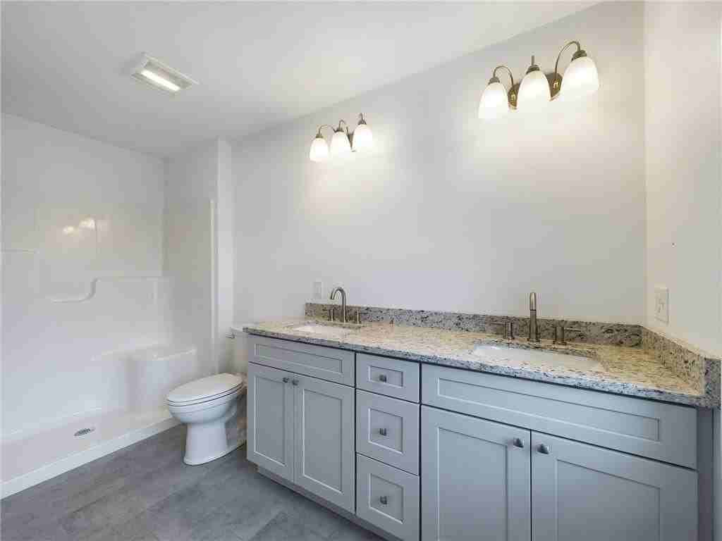 68 Greene St ##3 - Photo 6 of 11