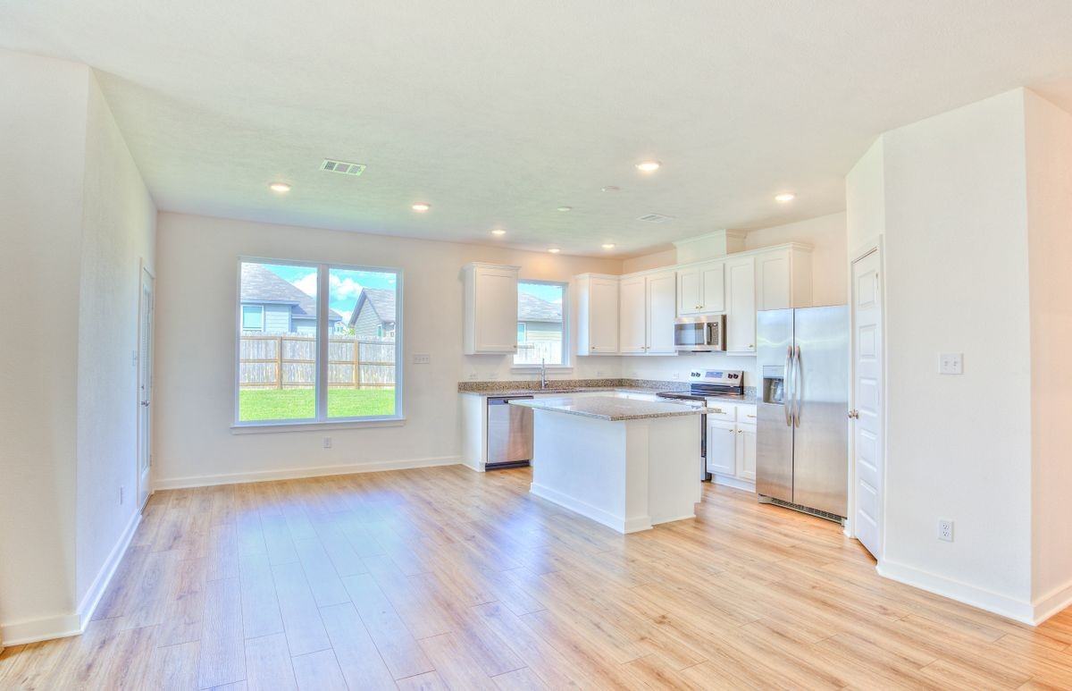 2206 Hall Of Fame Ct - Photo 4 of 24