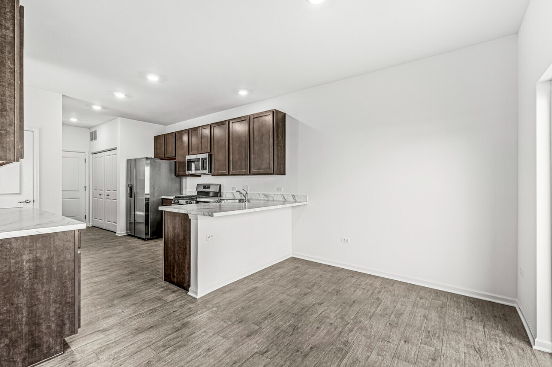 1892 E 110th Ln - Photo 6 of 29