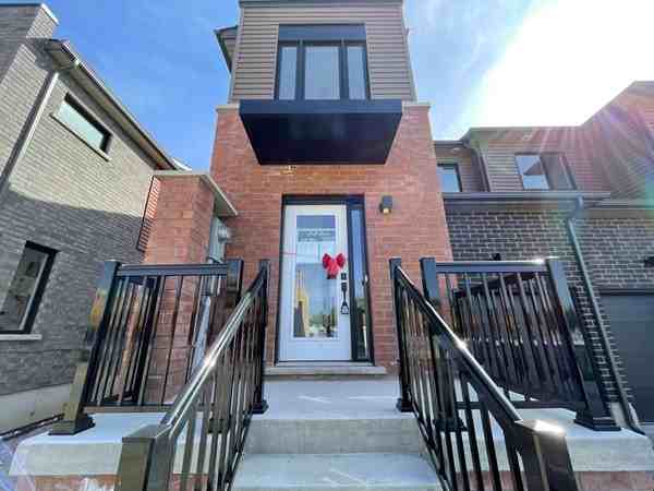 141 Turnberry Lane - Photo 2 of 40