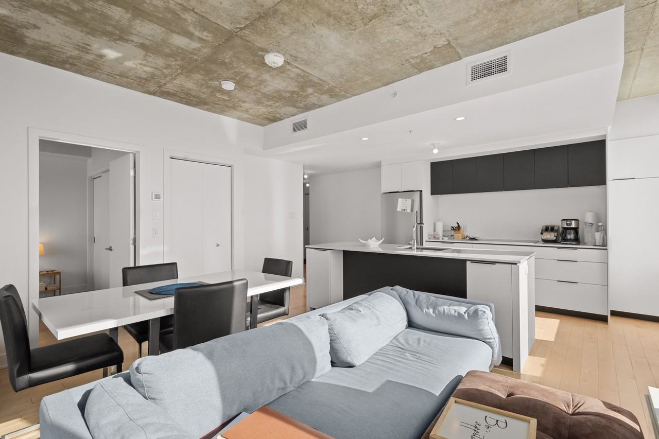 60 eclipse - Photo 3 of 17