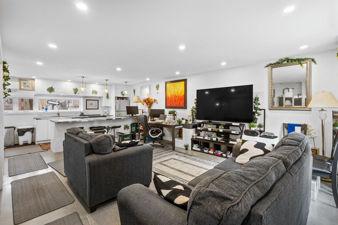 2379 Olivier-Robert - Photo 3 of 13