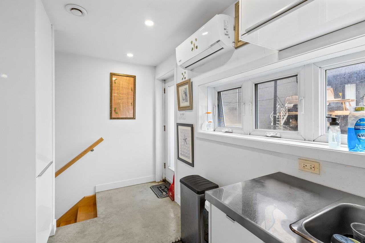 2379 Olivier-Robert - Photo 6 of 13