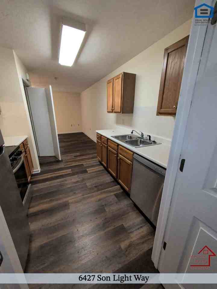 6427 Son Light Way - Photo 7 of 11