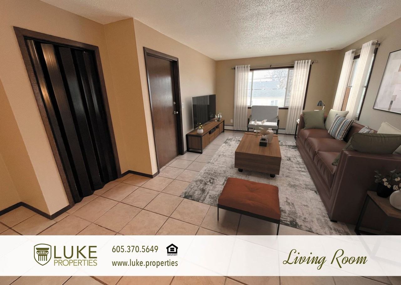 2108 W 10th St #2 - Photo 3 of 14