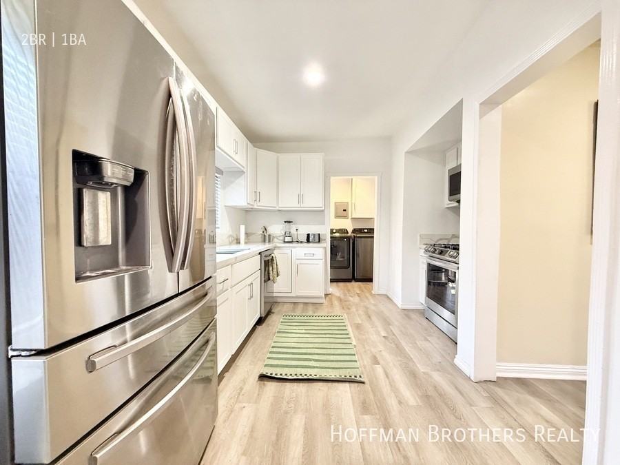 3031 Wellington Rd - Photo 3 of 14