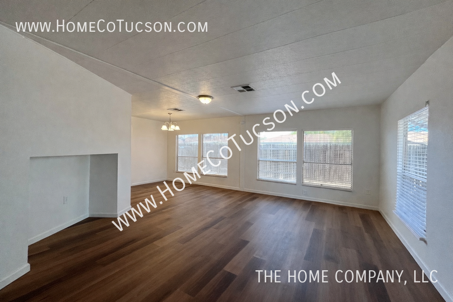 2548 E Glenn St - Photo 7 of 33