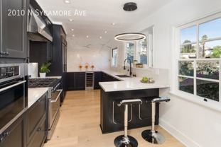 2010 N Sycamore Ave - Photo 1 of 1