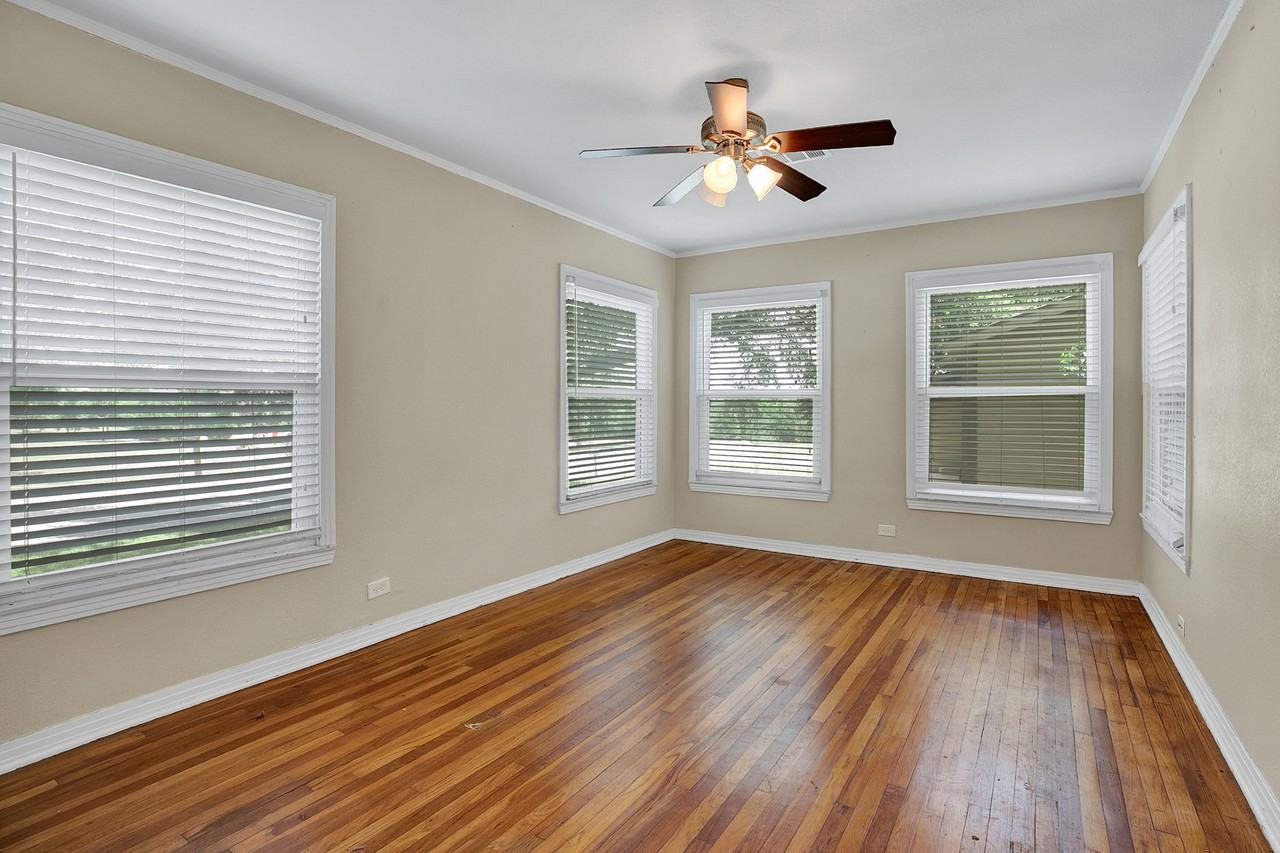 436 W Holland St #NA - Photo 7 of 16