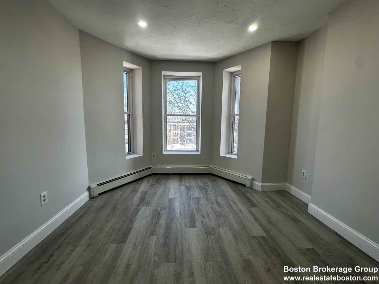 90 Hammond St. - Photo 3 of 16