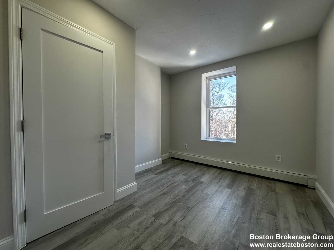90 Hammond St. - Photo 6 of 16