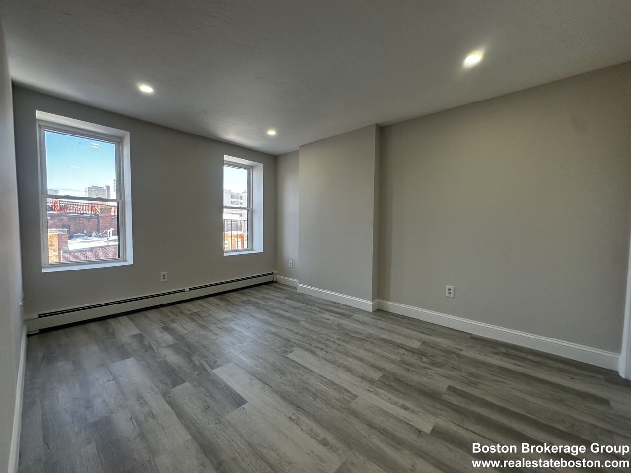 90 Hammond St. - Photo 7 of 16