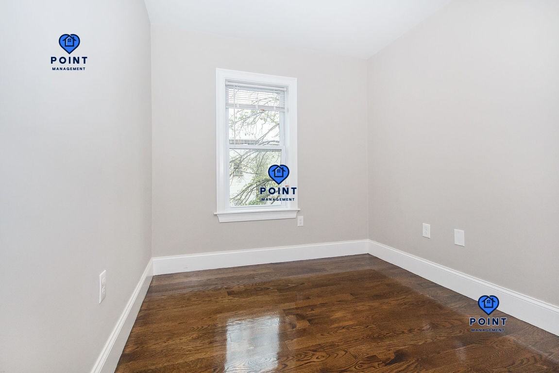 220 Havre St. - Photo 5 of 9