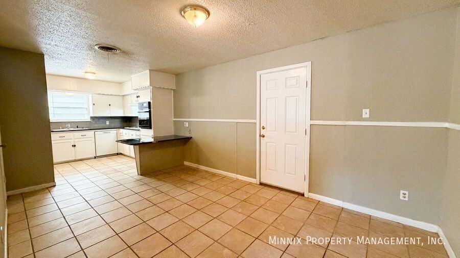 5414 6th St - Photo 5 of 24