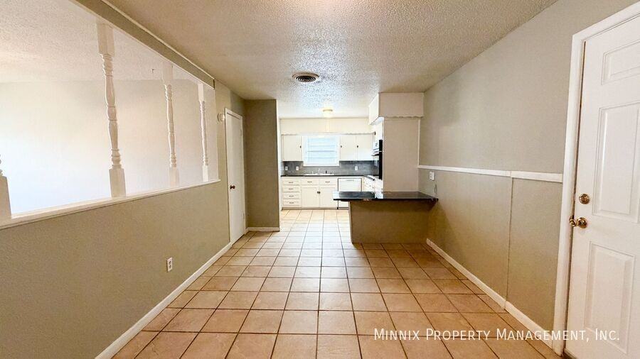 5414 6th St - Photo 6 of 24