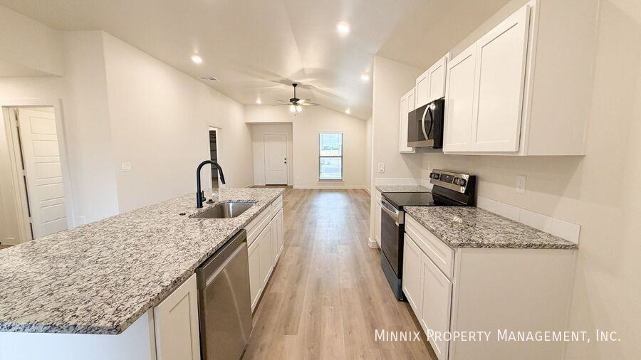 2161 Langford Ave - Photo 5 of 23