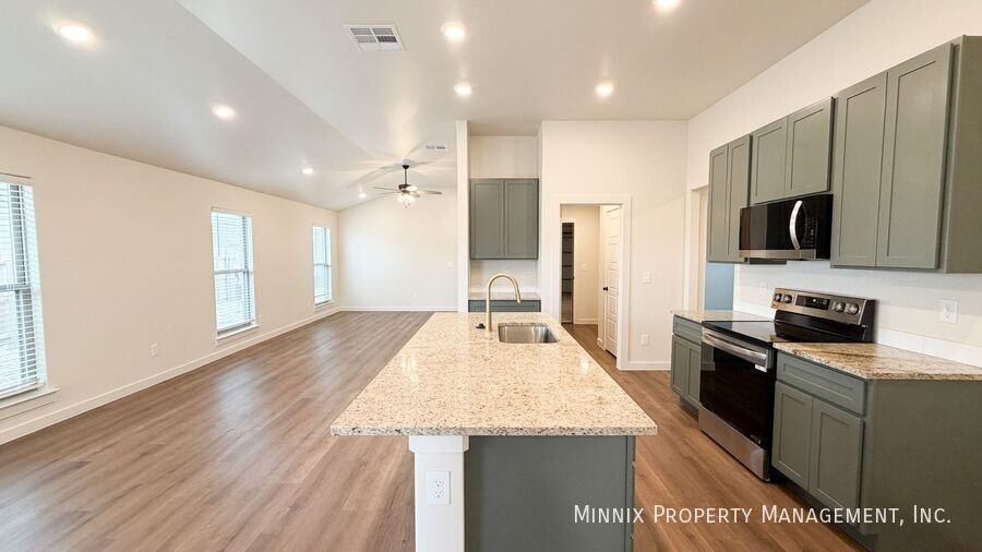 2151 Langford Ave - Photo 7 of 25