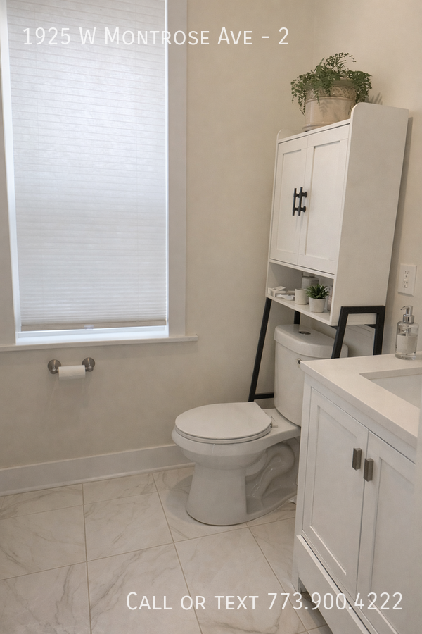 1925 W Montrose Ave #2 - Photo 5 of 8