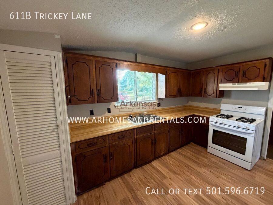 611B W Trickey Ln - Photo 4 of 11