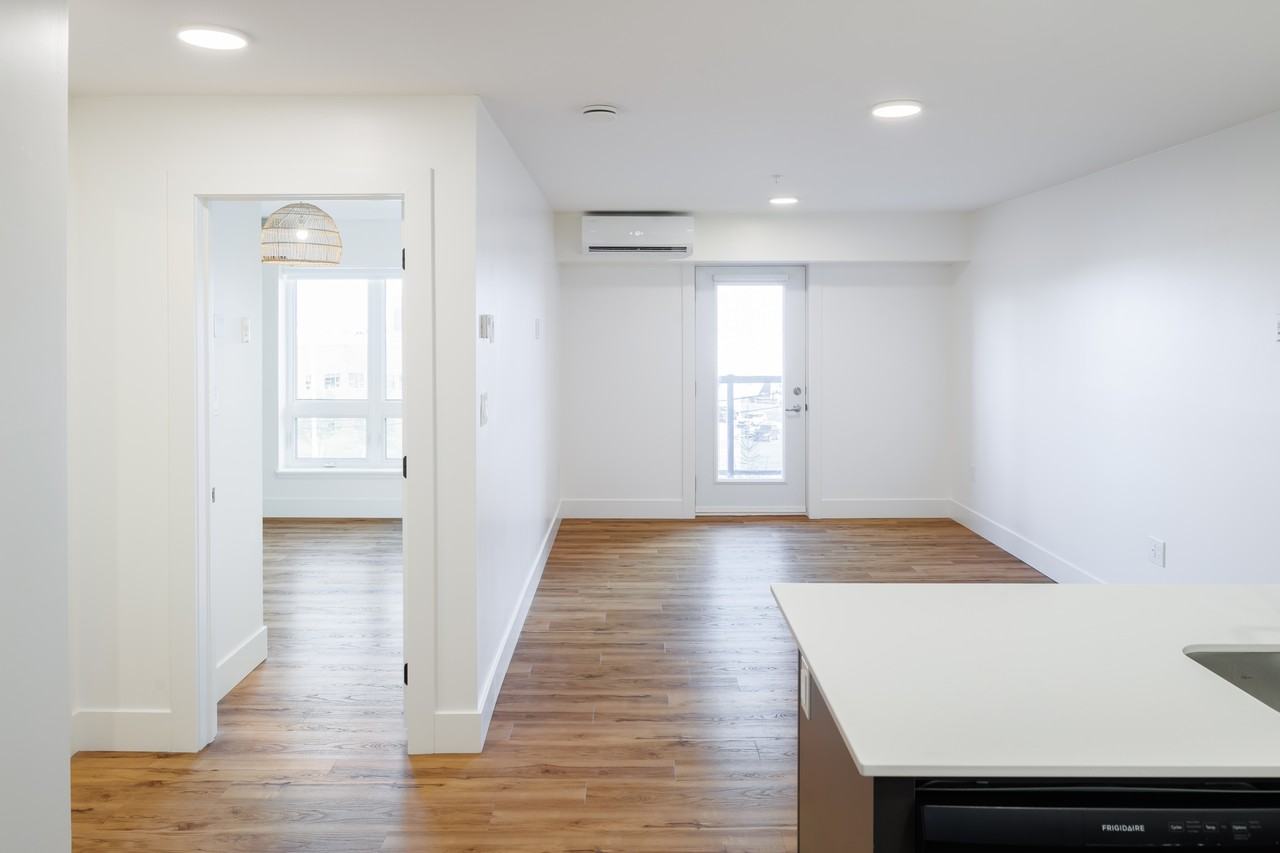 213 Simmons Avenue - Photo 6 of 16