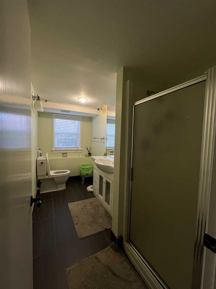 5585 McMaster Rd - Photo 4 of 8
