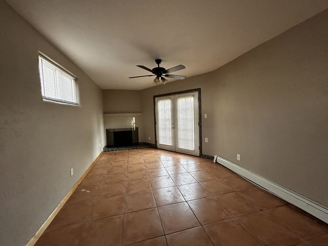 408 Cornell Dr Se #A - Photo 6 of 11