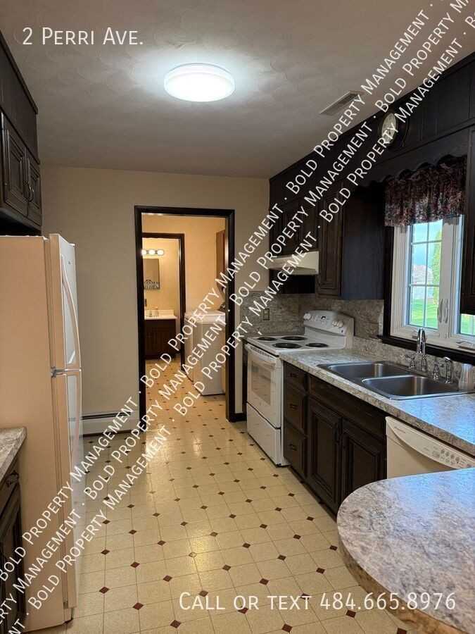 2 Perri Ave - Photo 2 of 31