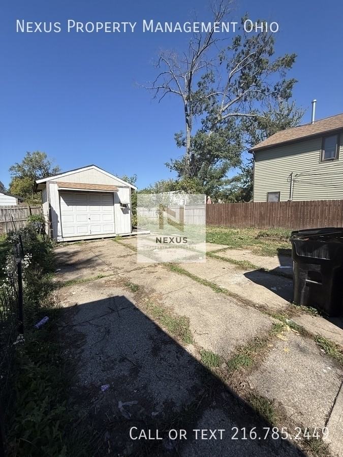 12512 Mcgowan Ave - Photo 3 of 11